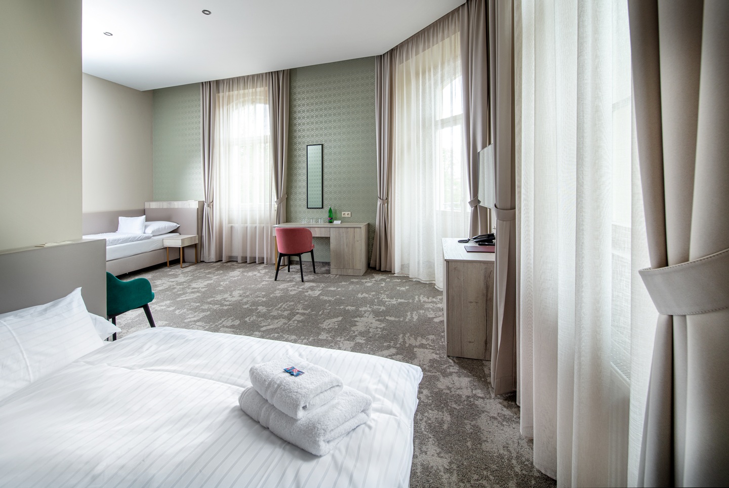 Hotelaufenthalt mit Frühstück 2027 ab 7 Nächten